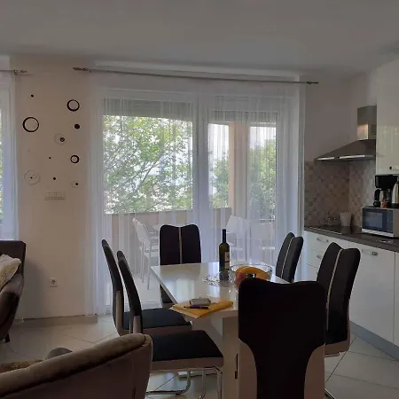 In - Insel Krk 43302 Apartman *